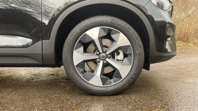 Volvo XC40 2.0 B3P Plus Dark 5dr Auto Petrol Estate